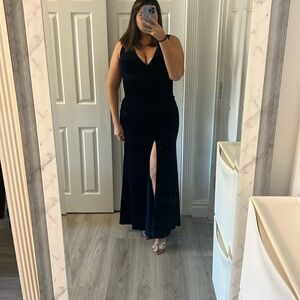Lulus midnight blue velvet gown